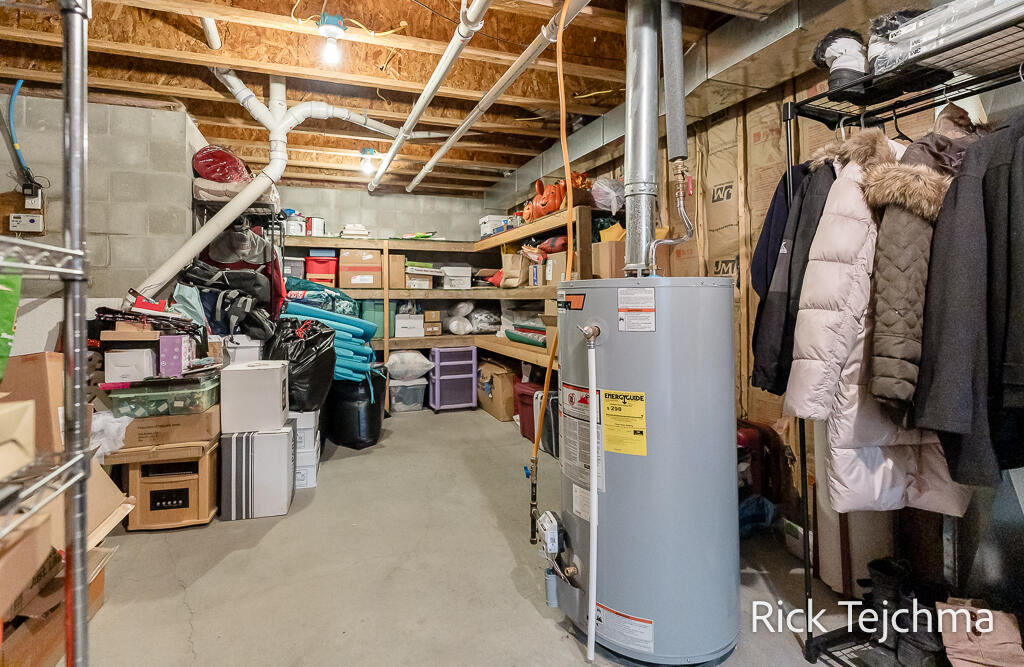 2055 Rambling Oak Drive Muskegon, MI 49445 - Photo 71 of 75 71