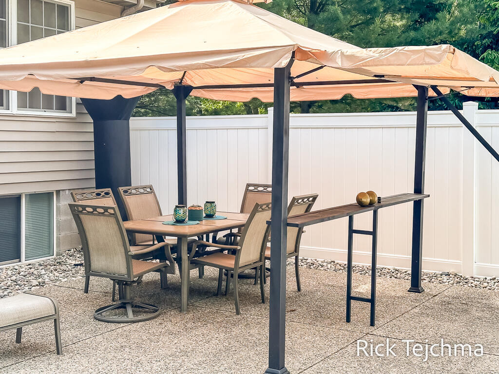 2055 Rambling Oak Drive Muskegon, MI 49445 - Photo 10 of 75 10