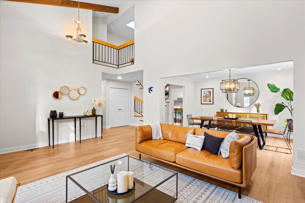 1517 Landwehr Road Northbrook, IL 60062 - Photo 5 of 39