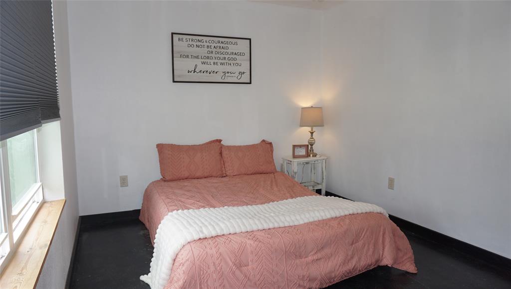 1410 County Road 1235 Point, TX 75472 - Photo 13 of 30