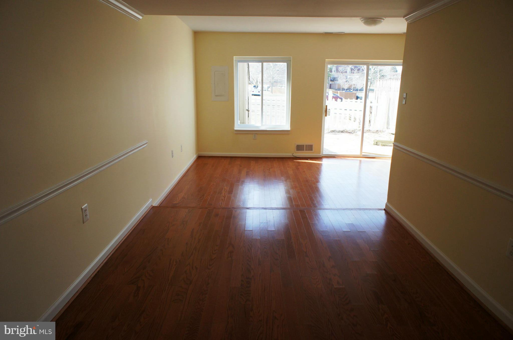 9609 Horizon Run Road, Unit 3E Gaithersburg, MD 20886 - Photo 8 of 18 Dining Room