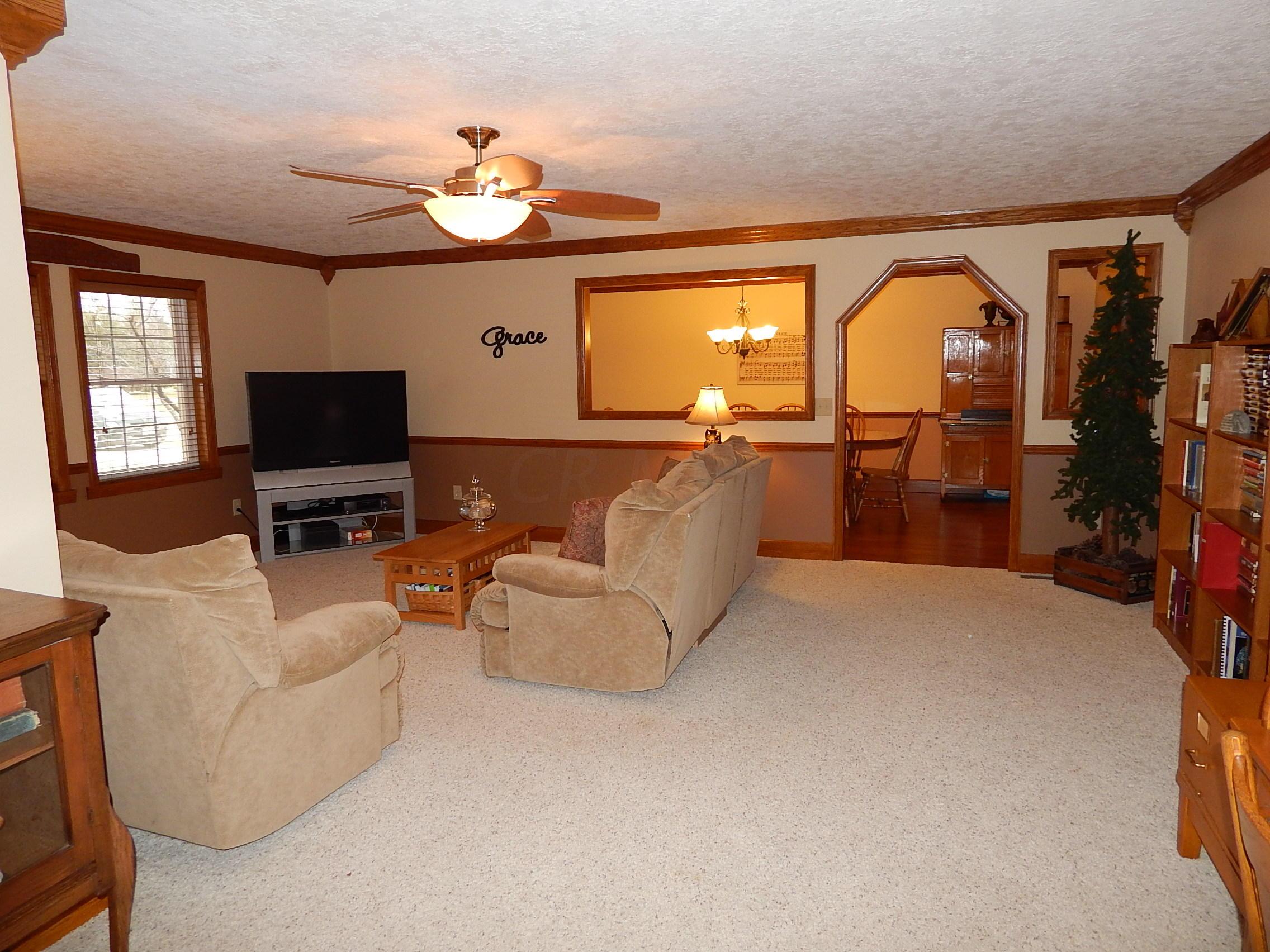 9328 McCord Road Orient, OH 43146 - Photo 4 of 35 Gallery Image 4