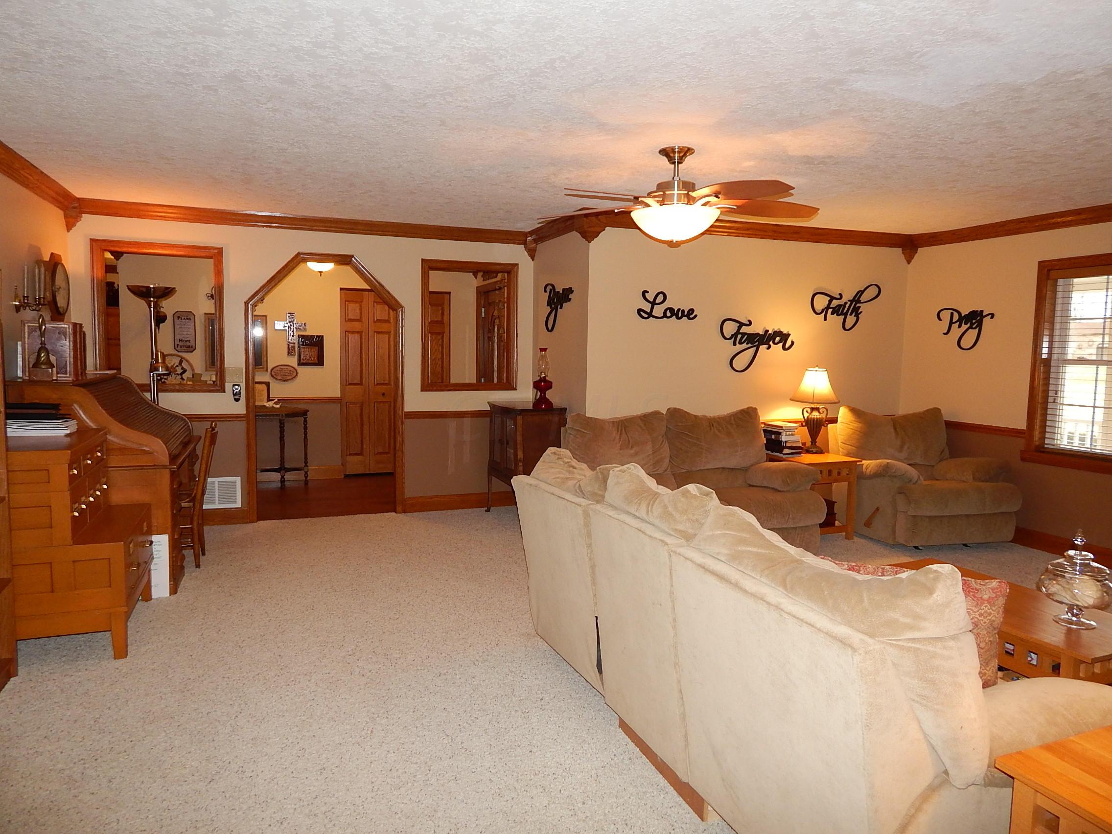 9328 McCord Road Orient, OH 43146 - Photo 5 of 35 Gallery Image 5