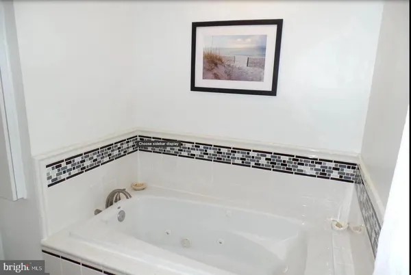 $3,600 | 1821 Pimmit Drive, Falls Church, VA 22043