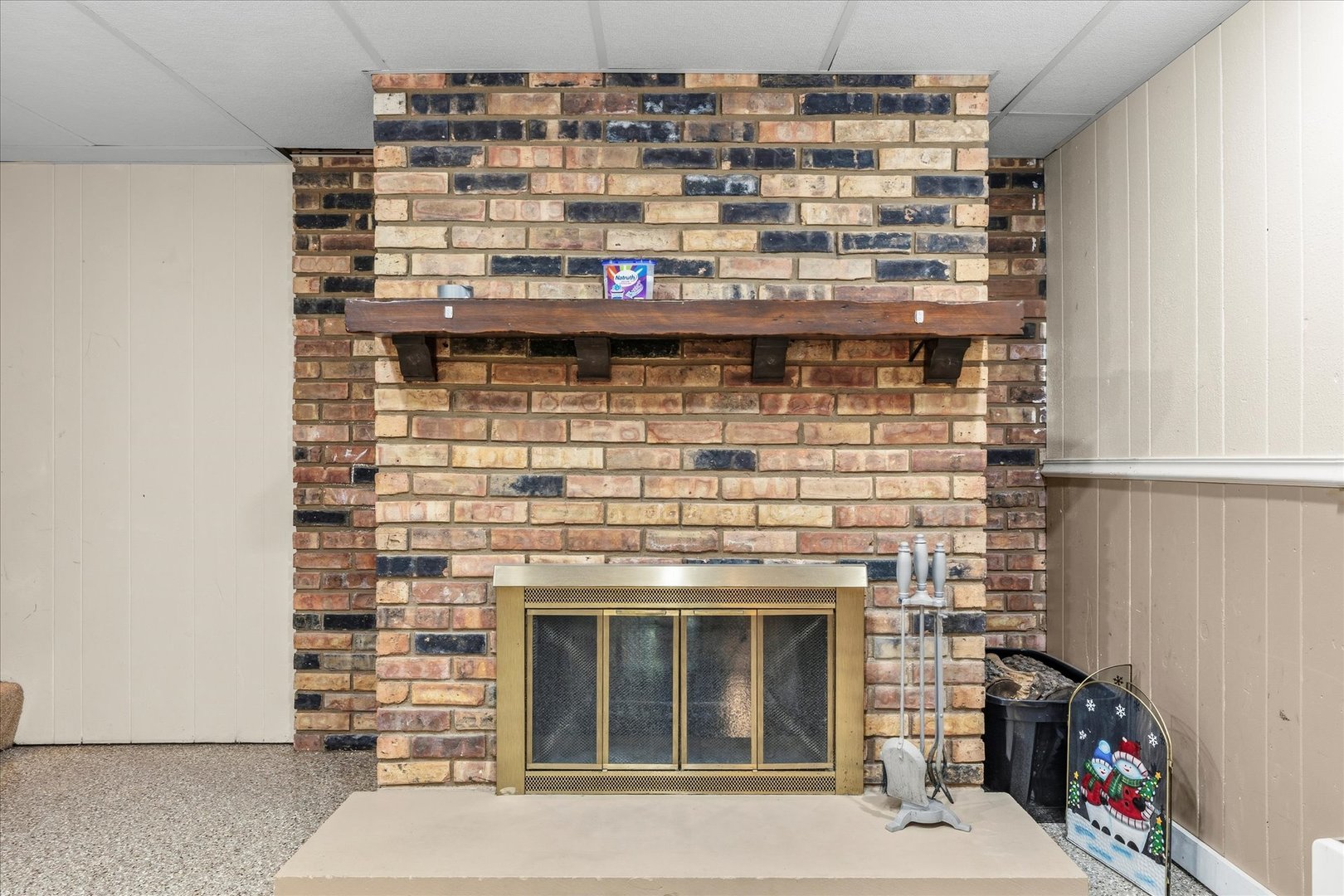 1101 McDougal Road Mahomet, IL 61853 - Photo 25 of 38 a close view of a fireplace