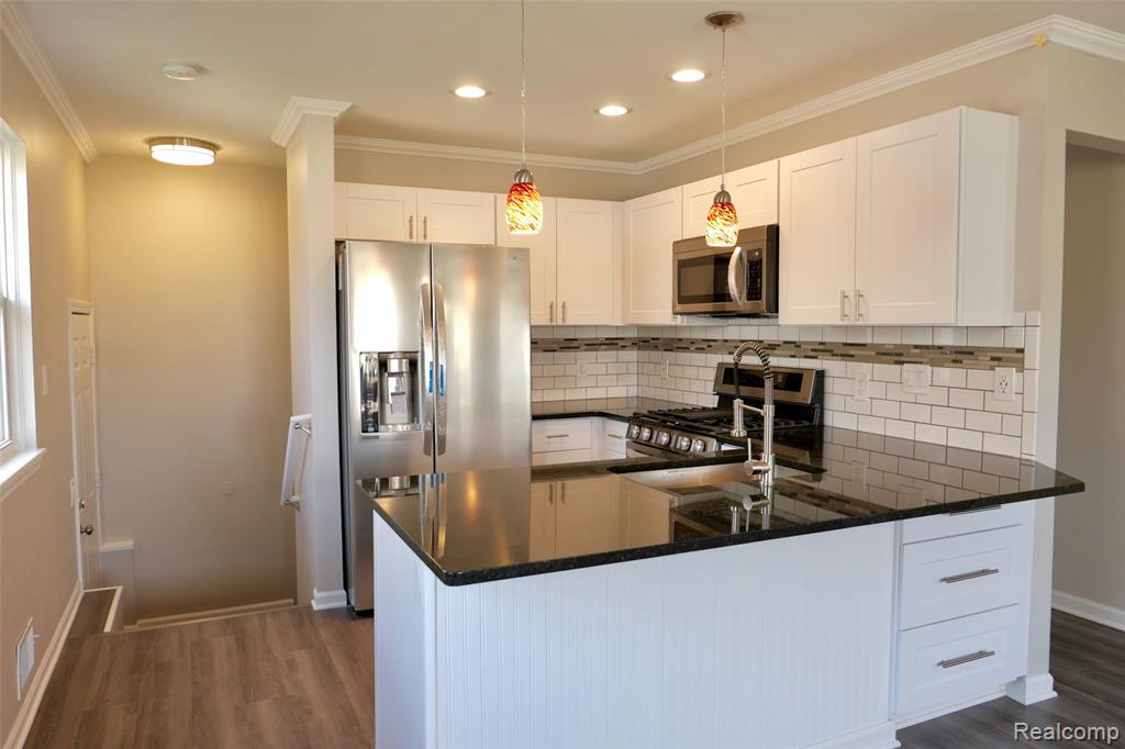 20440 East 14 Mile Road Roseville, MI 48066 - Photo 5 of 22