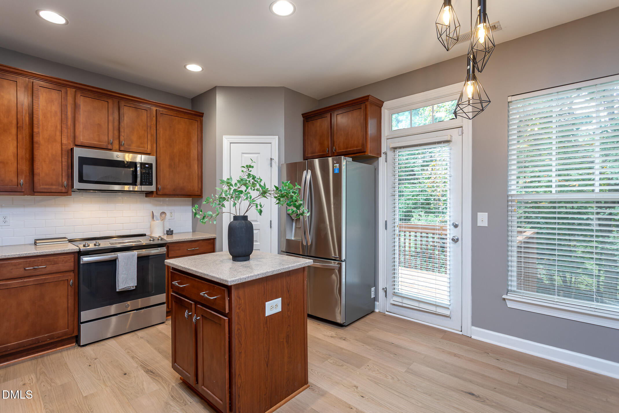 8719 Cypress Grove Run Raleigh, NC 27612 - Photo 6 of 13 vore-8719-cypress-grove-run-0091525-12