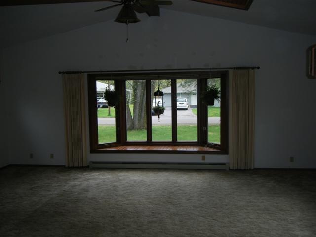4825 Daniels Road Duluth, MN 55811 - Photo 3 of 17 Gallery Image 3