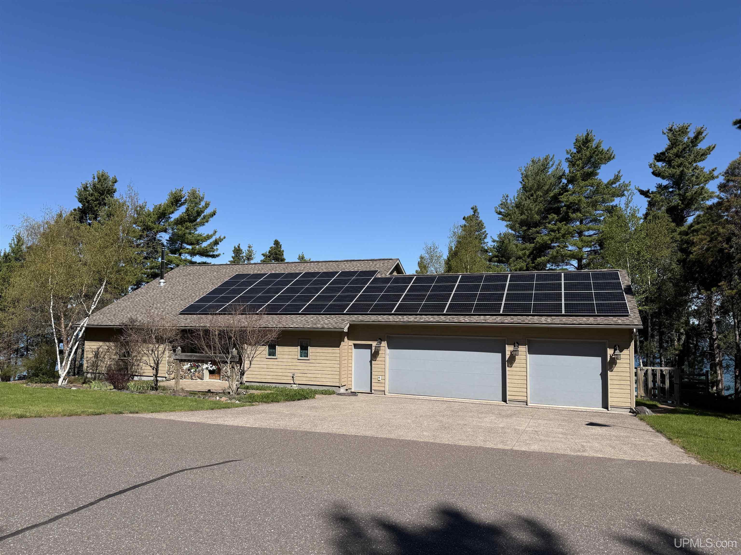 6531 5 Mile Pt Road Allouez, MI 49805 - Photo 15 of 93