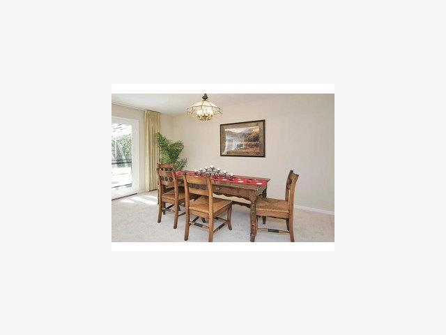 831 Wilmington Road San Mateo, CA 94402 - Photo 3 of 8