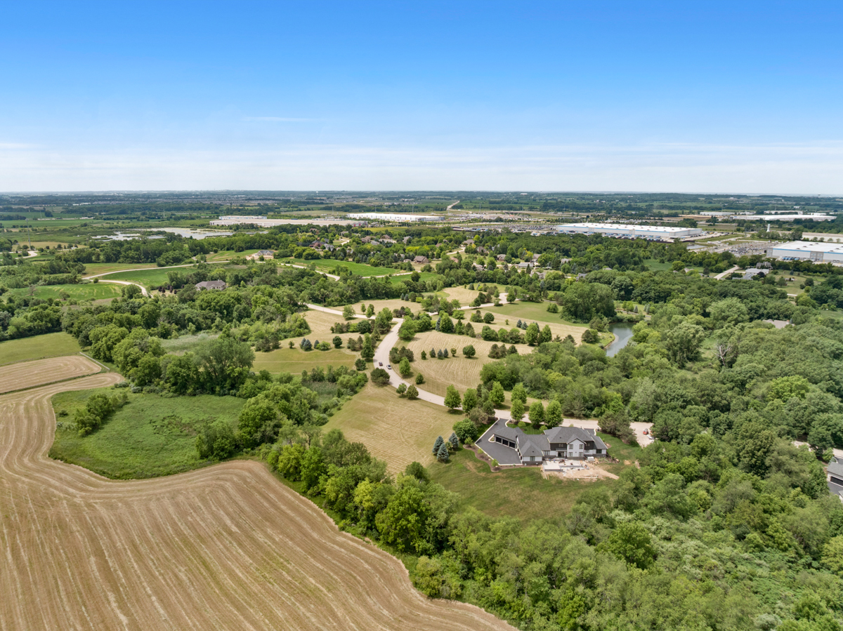 18 Ridgefield Boulevard Huntley, IL 60142 - Photo 7 of 11