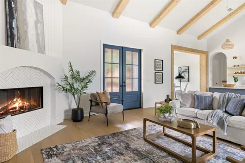 $799,000 | 60 War Bonnet, Wimberley, TX 78676