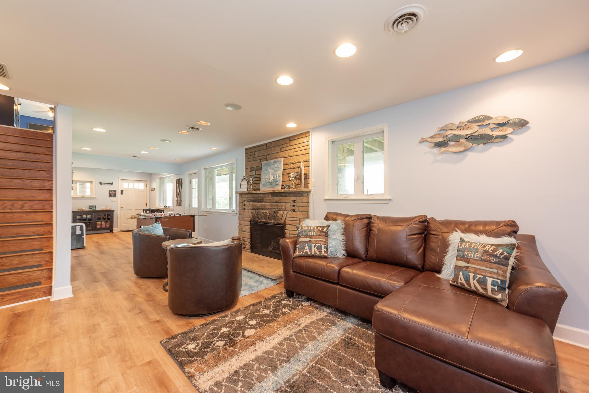 926 Marsh Hill Road McHenry, MD 21541 - Photo 41 of 70 a living room with furniture and a wooden floor