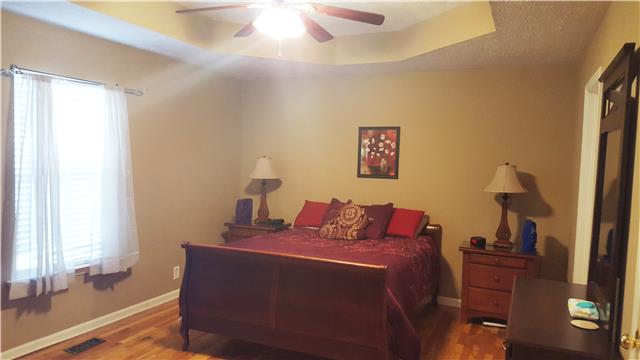 510 North Harris Road Portland, TN 37148 - Photo 6 of 11 a bed room with a bed and a window