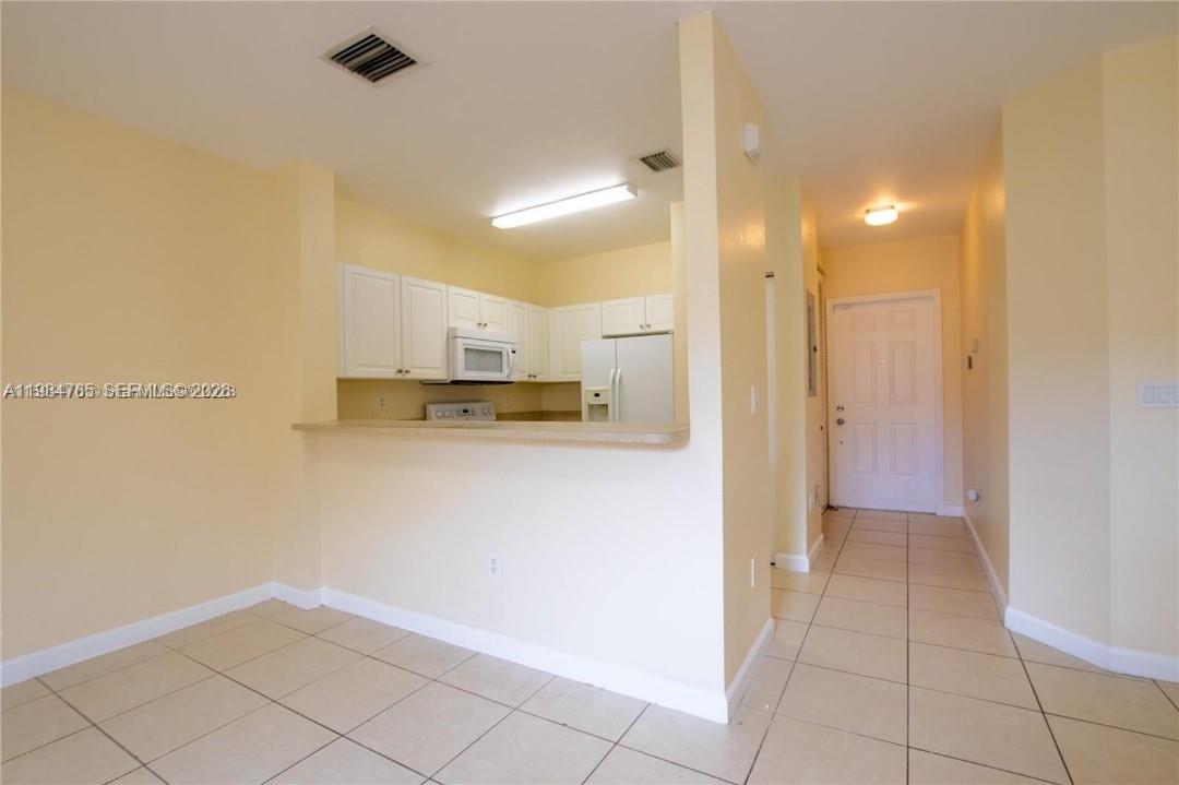 1490 Northeast 33rd Road, Unit 10118 Homestead, FL 33033 - Photo 4 of 8
