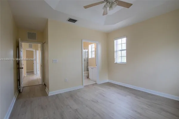 $2,000 | 1490 Northeast 33rd Road, Unit 10118, Homestead, FL 33033