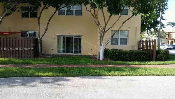 $2,000 | 1490 Northeast 33rd Road, Unit 10118, Homestead, FL 33033