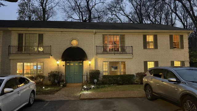 $199,900 | 273 West Central Park Street, Unit 1, Memphis, TN 38111