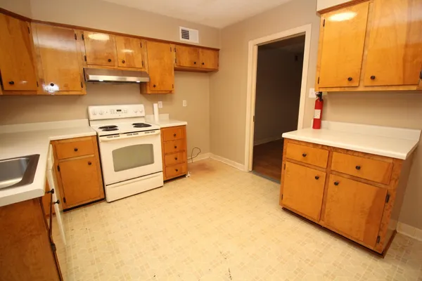 $179,900 | 273 West Central Park Street, Unit 1, Memphis, TN 38111