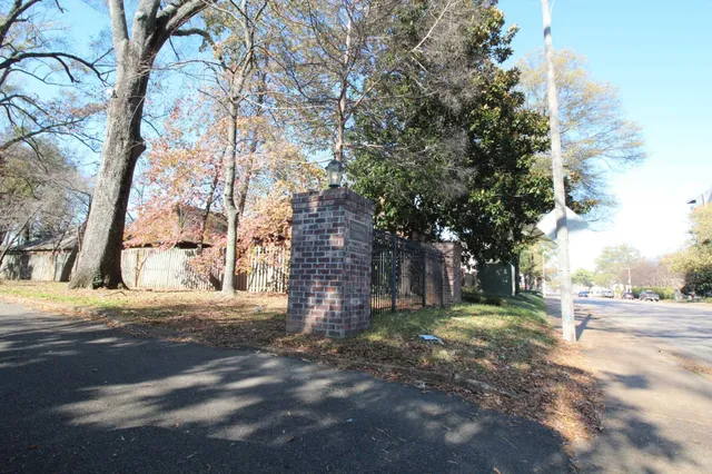 $199,900 | 273 West Central Park Street, Unit 1, Memphis, TN 38111