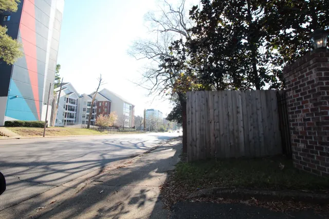 $199,900 | 273 West Central Park Street, Unit 1, Memphis, TN 38111