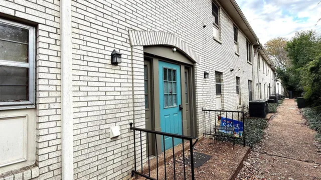 $199,900 | 273 West Central Park Street, Unit 1, Memphis, TN 38111