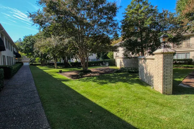 $199,900 | 273 West Central Park Street, Unit 1, Memphis, TN 38111