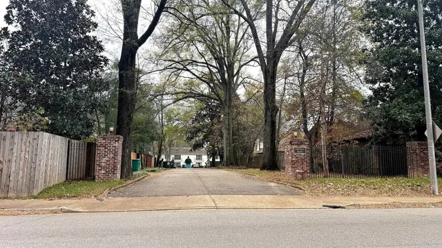 $199,900 | 273 West Central Park Street, Unit 1, Memphis, TN 38111