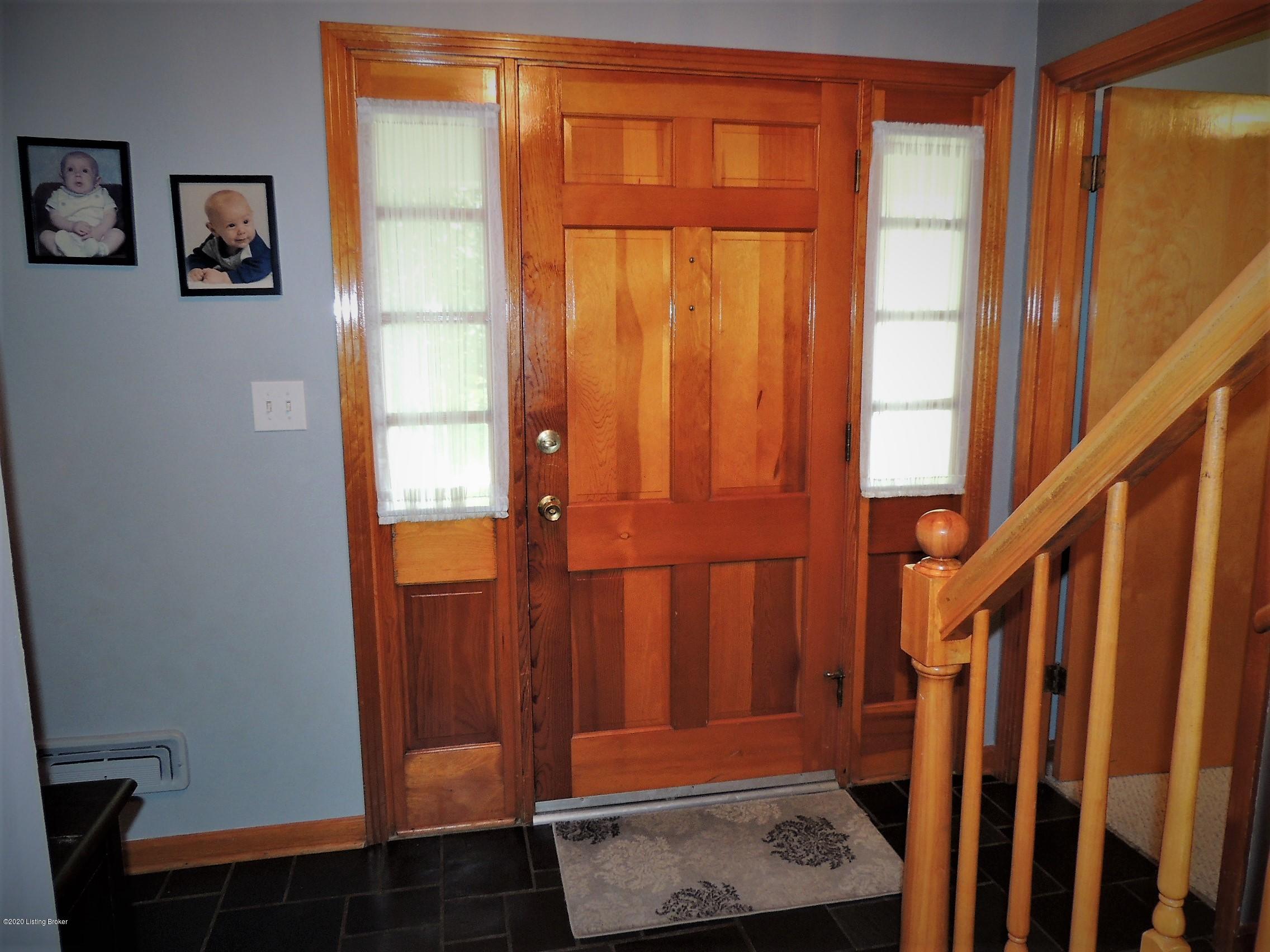 2811 Timber Hill Road Louisville, KY 40214 - Photo 12 of 68 DSCN0017 (2)