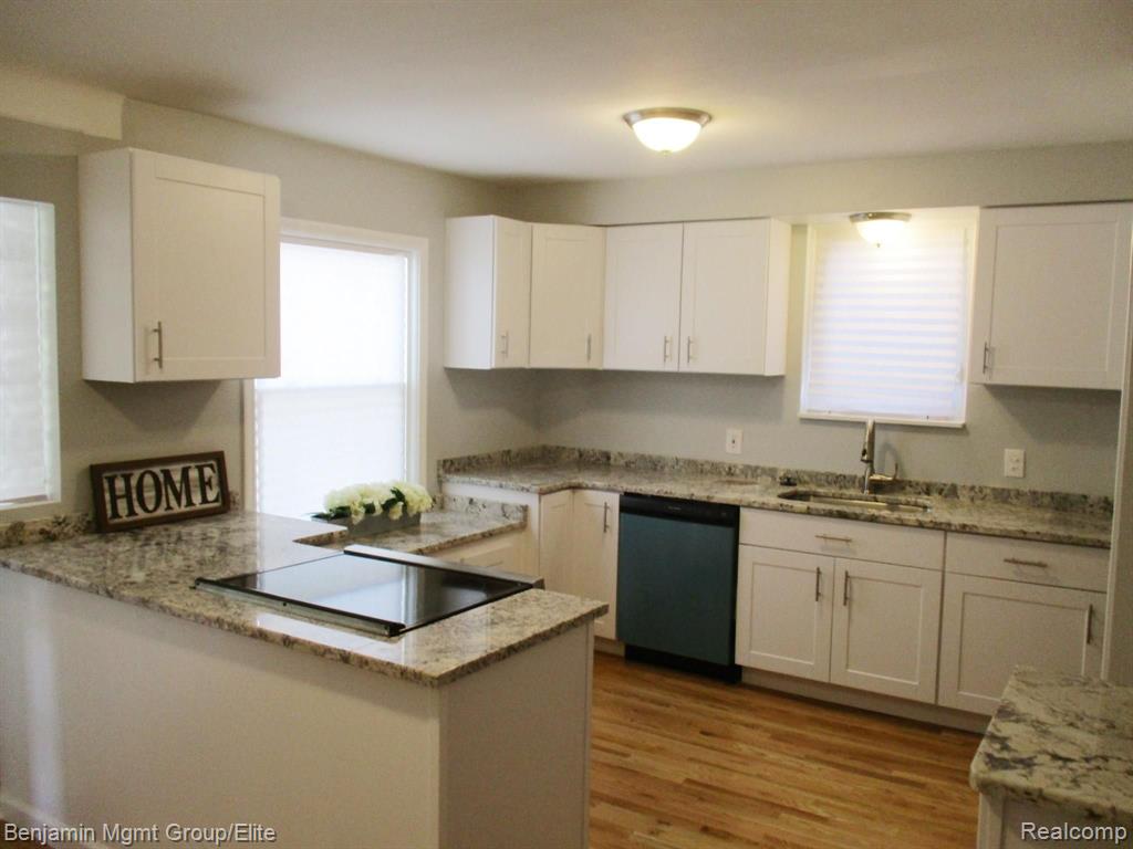 4522 Harvard Road Detroit, MI 48224 - Photo 7 of 30