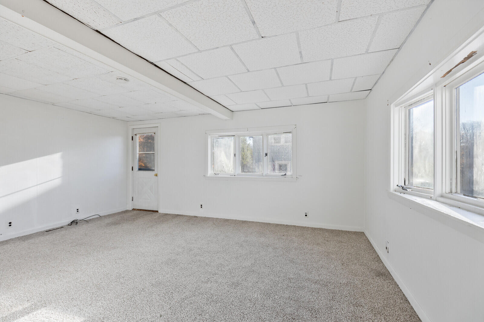 21 Water Street Clinton, ME 04927 - Photo 25 of 41