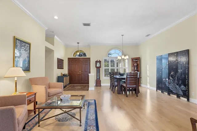 $895,000 | 6923 Cumberland Terrace, University Park, FL 34201