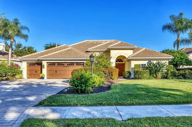$895,000 | 6923 Cumberland Terrace, University Park, FL 34201