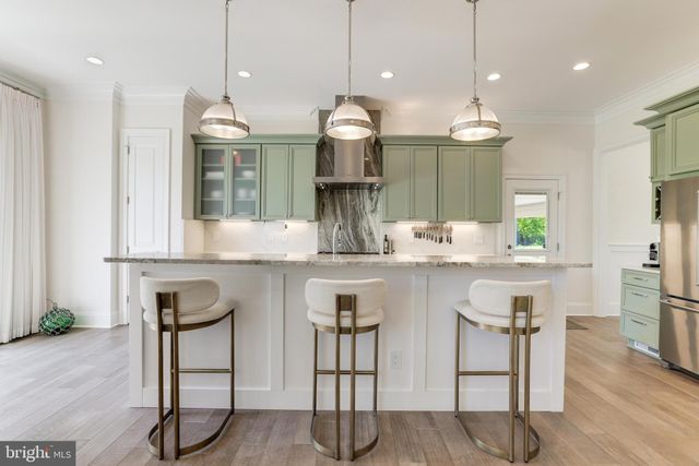 $1,905,000 | 6631 Tucker Avenue, McLean, VA 22101