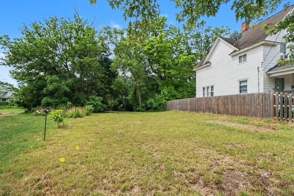 $14,000 | 1016 East Vine Street, Kalamazoo, MI 49001