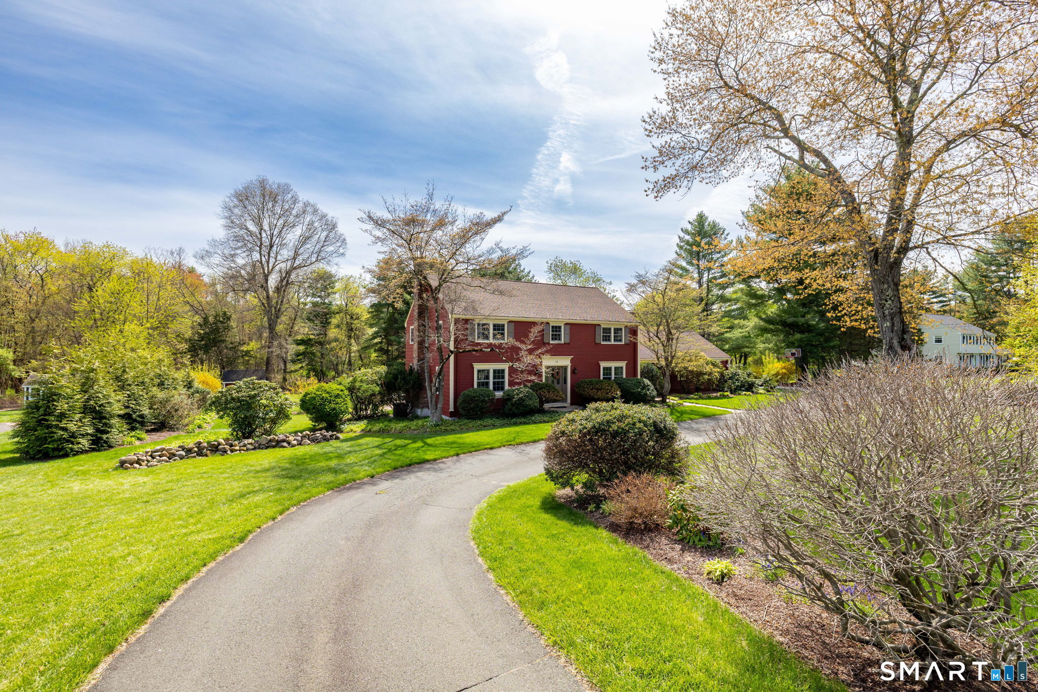 13 Cedar Hill Road Simsbury, CT 06092 - Photo 5 of 11