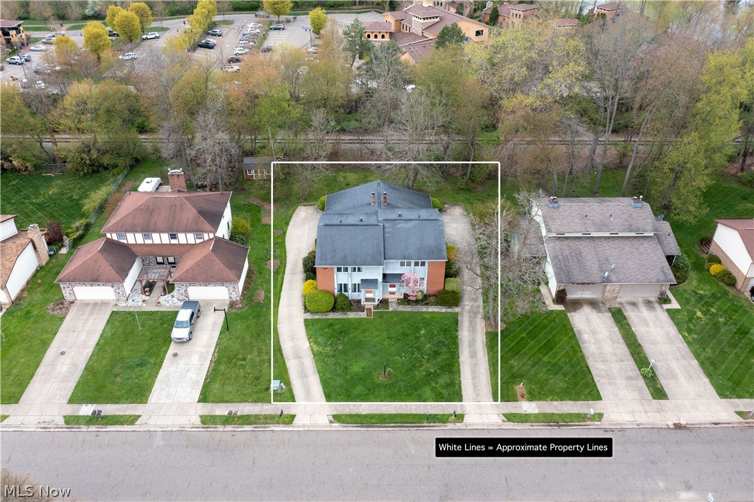 5213 Johnnycake Ridge Northeast Canton, OH 44705 - Photo 3 of 25 Gallery Image 3