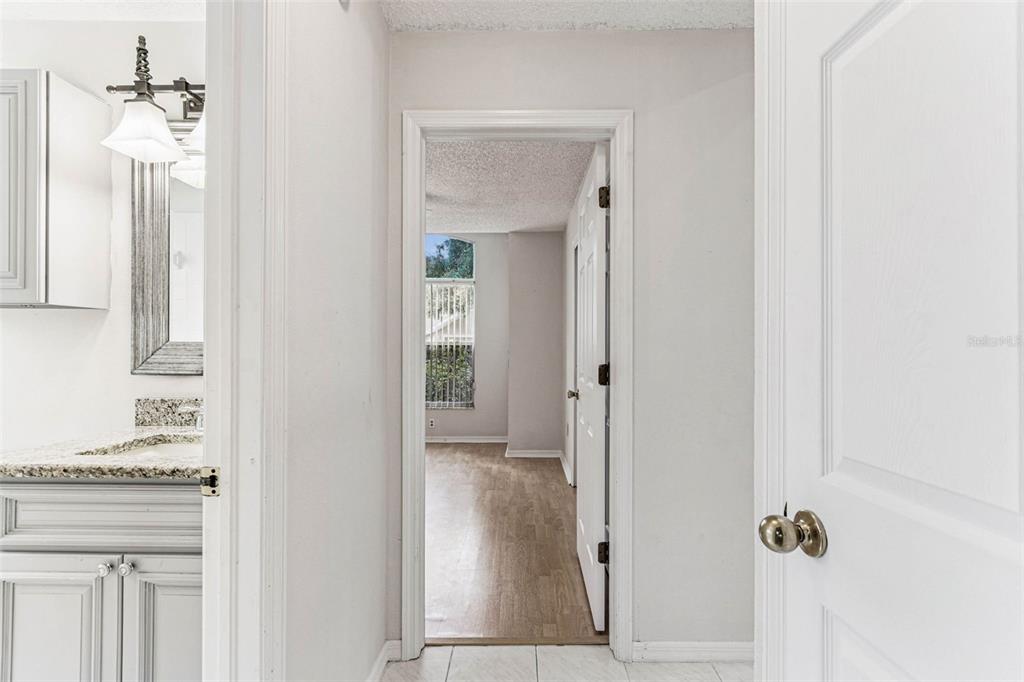 7206 Ridgeport Drive Tampa, FL 33647 - Photo 28 of 78 a view of a hallway with a elevator