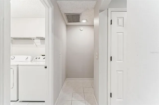 $2,600 | 7206 Ridgeport Drive, Tampa, FL 33647