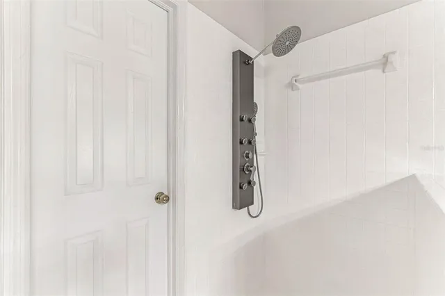 $2,600 | 7206 Ridgeport Drive, Tampa, FL 33647