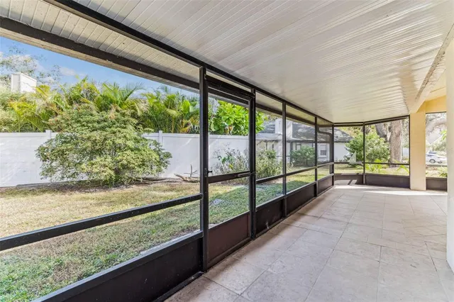 $2,600 | 7206 Ridgeport Drive, Tampa, FL 33647