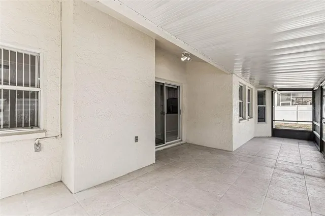 $2,600 | 7206 Ridgeport Drive, Tampa, FL 33647