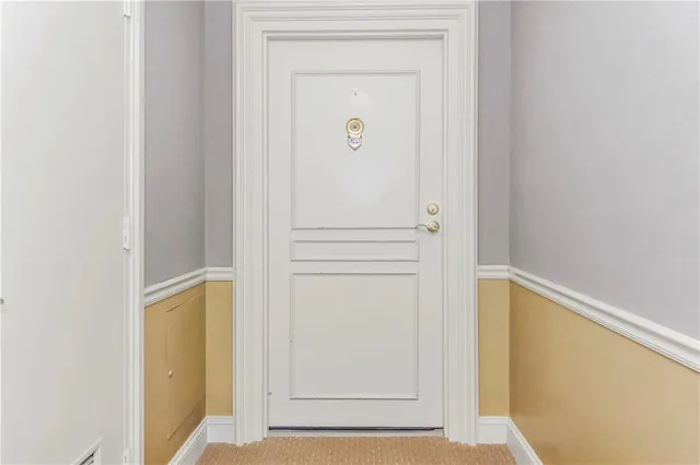 $285,000 | 4740 Roanoke Parkway, Unit 201, Kansas City, MO 64112