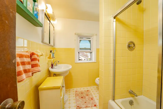 $2,499,900 | 216 East Fern Road, Wildwood Crest, NJ 08260