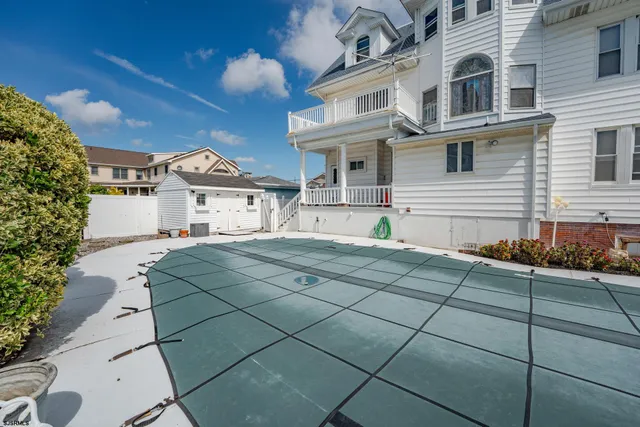 $2,499,900 | 216 East Fern Road, Wildwood Crest, NJ 08260