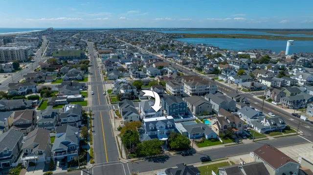 $2,499,900 | 216 East Fern Road, Wildwood Crest, NJ 08260