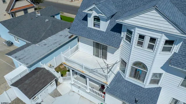 $2,499,900 | 216 East Fern Road, Wildwood Crest, NJ 08260