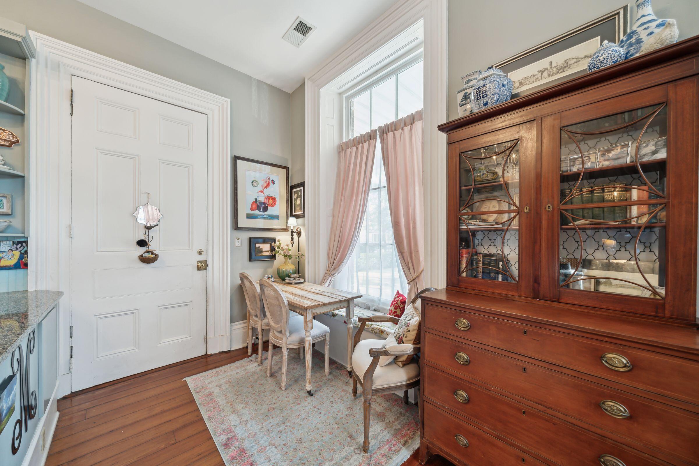 12 Bee Street, Unit A Charleston, SC 29403 - Photo 10 of 49 12BeeSt-KeenEyeMarketing-010