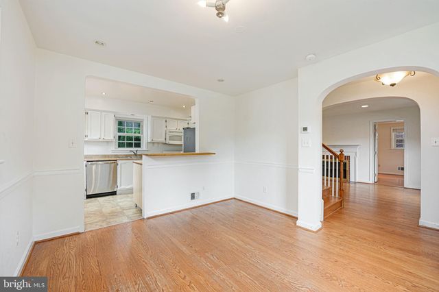 $940,000 | 1016 North Quantico Street, Arlington, VA 22205