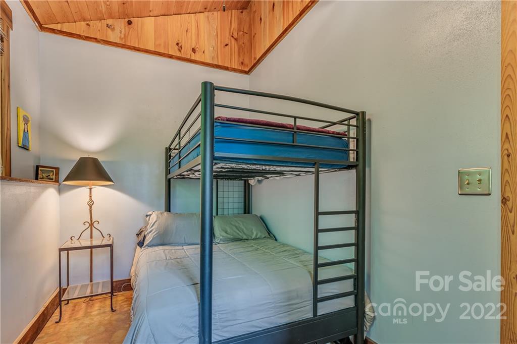 87 Ivy Bluffs Road Marshall, NC 28753 - Photo 40 of 48 Gallery Image 40